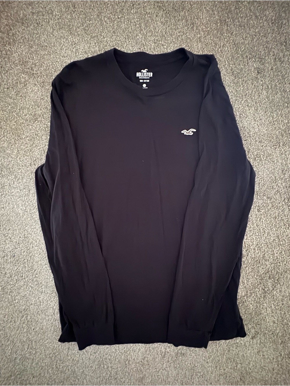 Hollister Men's Long Sleeve Crew Tee - Black with White Logo